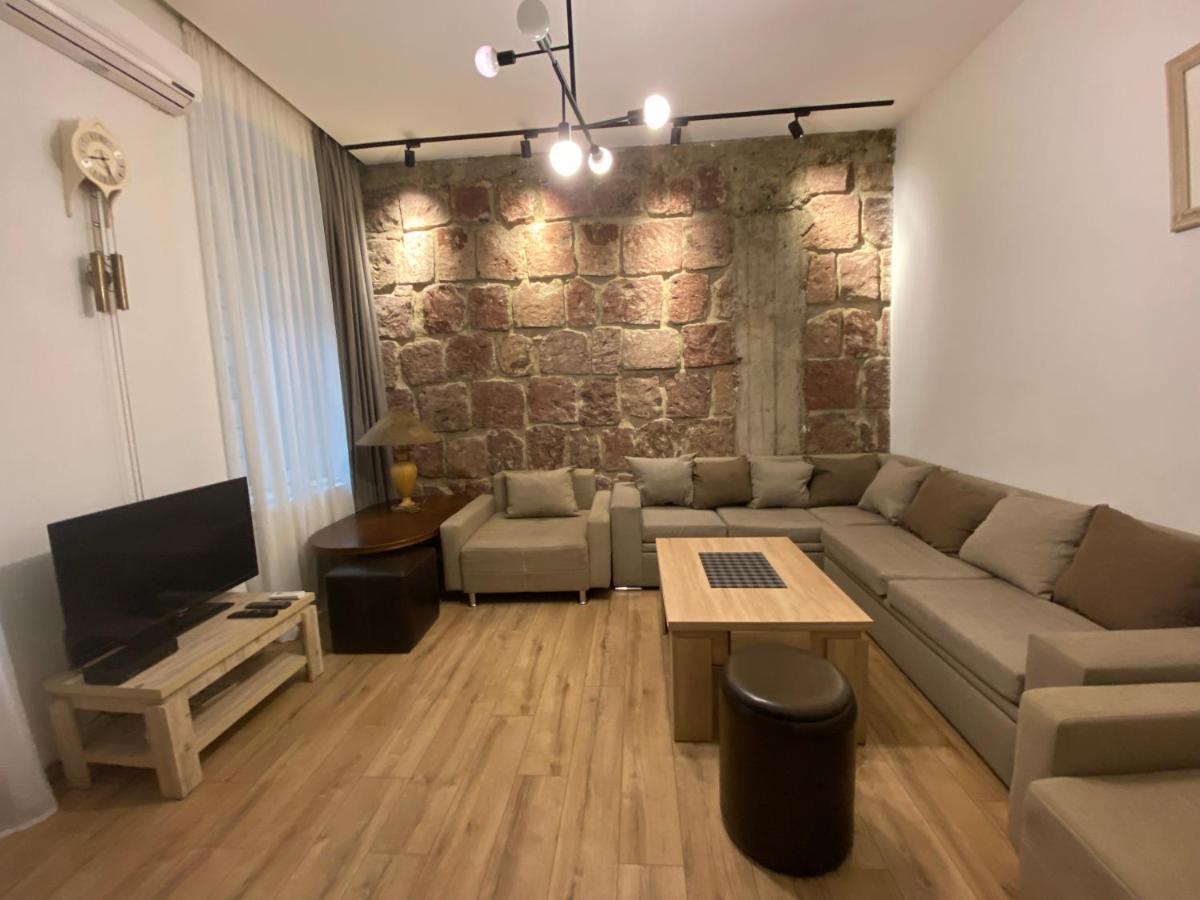 Nice Loft On Uznadze Street Tbilisi Exterior foto